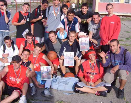 Poza la final de competitie
