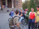 Întâlnirea din faţa Catedralei Mitropolitane