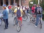 Întâlnirea din faţa Catedralei Mitropolitane