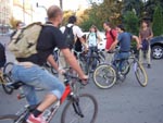 Întâlnirea din faţa Catedralei Mitropolitane