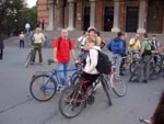 Întâlnirea din faţa Catedralei Mitropolitane