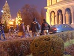 Întâlnirea din faţa Catedralei Mitropolitane